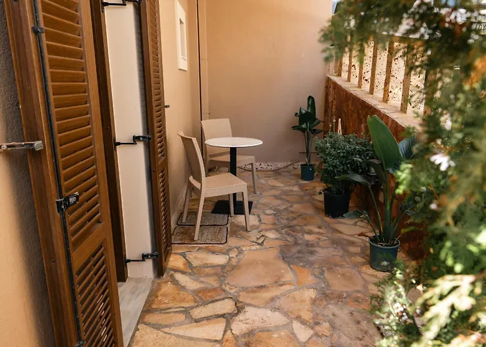 Aphrodite Αργοστόλι